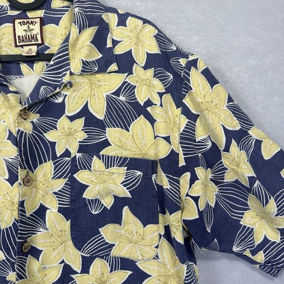 Tommy Bahama Men's Hawaiian Camp Shirt Floral Short Sleeve, 100% Silk, Medium - Picture 7 of 10